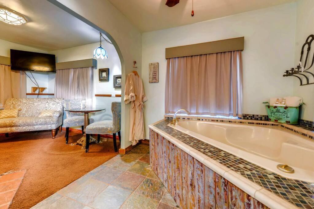 موريسون Cliff House Lodge And Hot Tub Cottages المظهر الخارجي الصورة