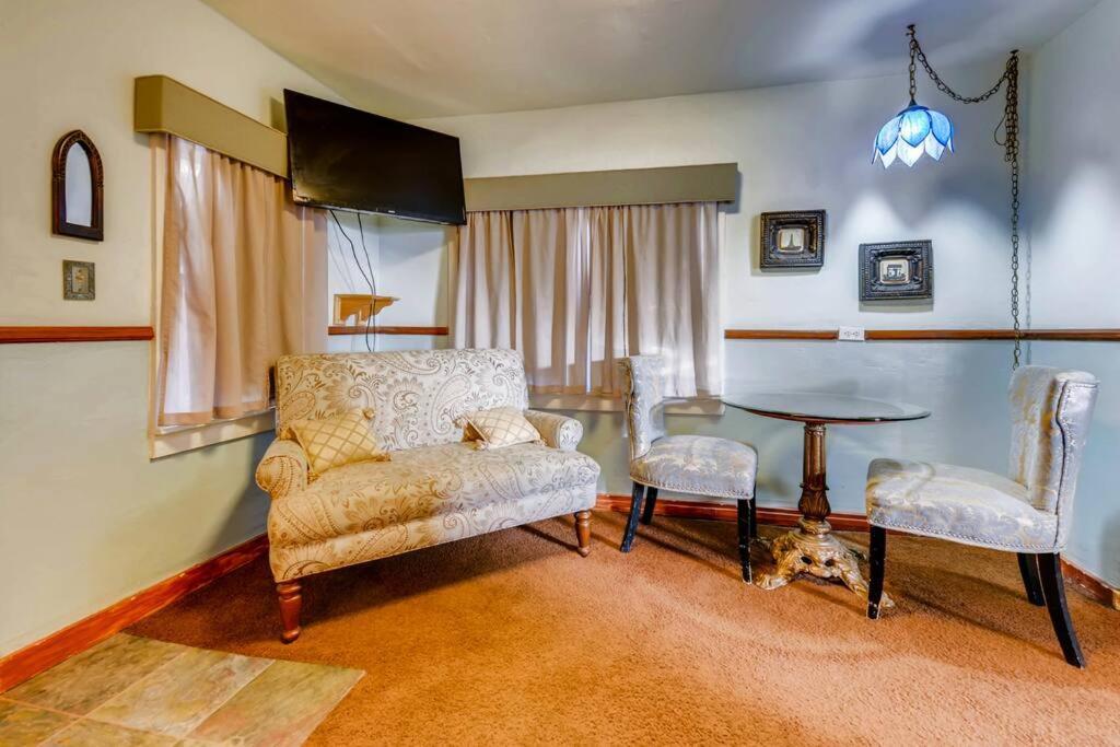 موريسون Cliff House Lodge And Hot Tub Cottages المظهر الخارجي الصورة