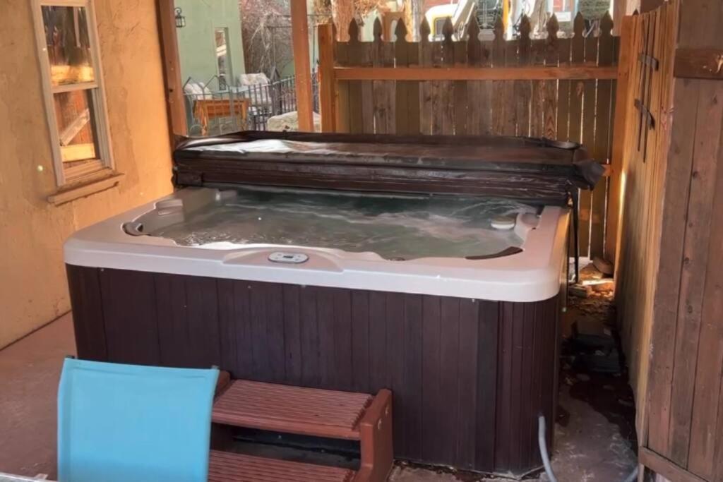 موريسون Cliff House Lodge And Hot Tub Cottages المظهر الخارجي الصورة