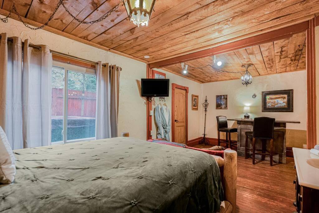 موريسون Cliff House Lodge And Hot Tub Cottages المظهر الخارجي الصورة