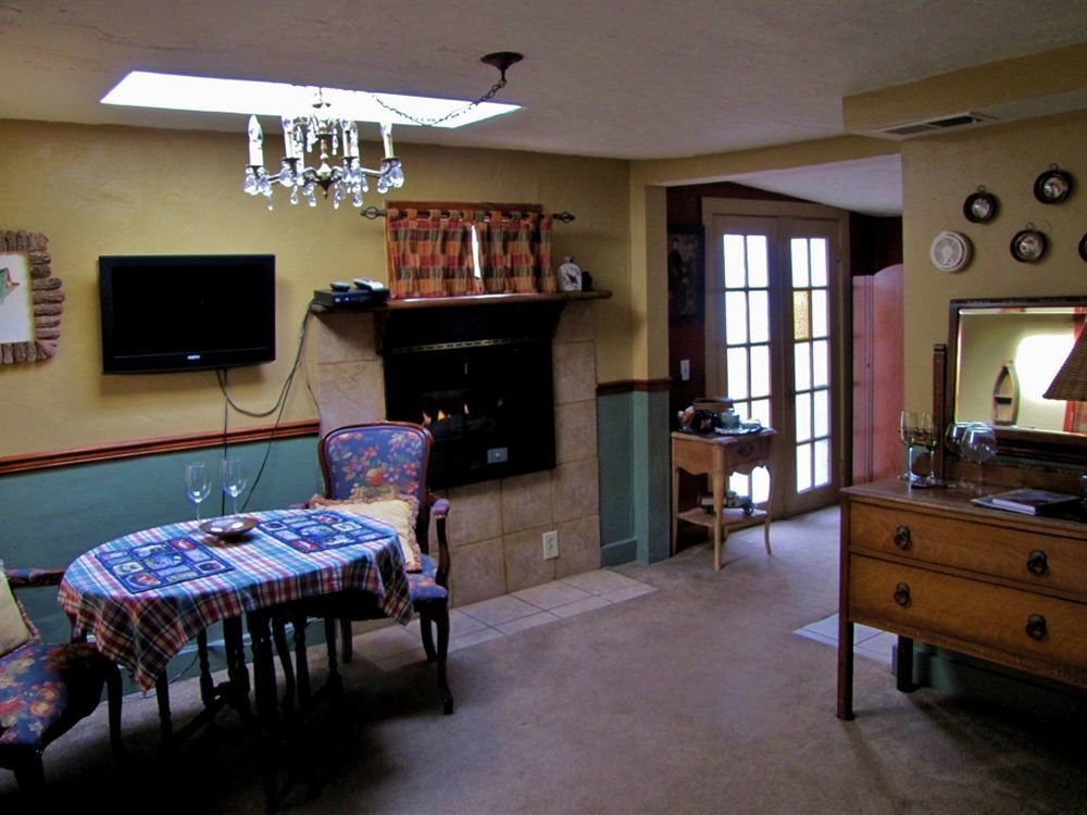 موريسون Cliff House Lodge And Hot Tub Cottages المظهر الخارجي الصورة