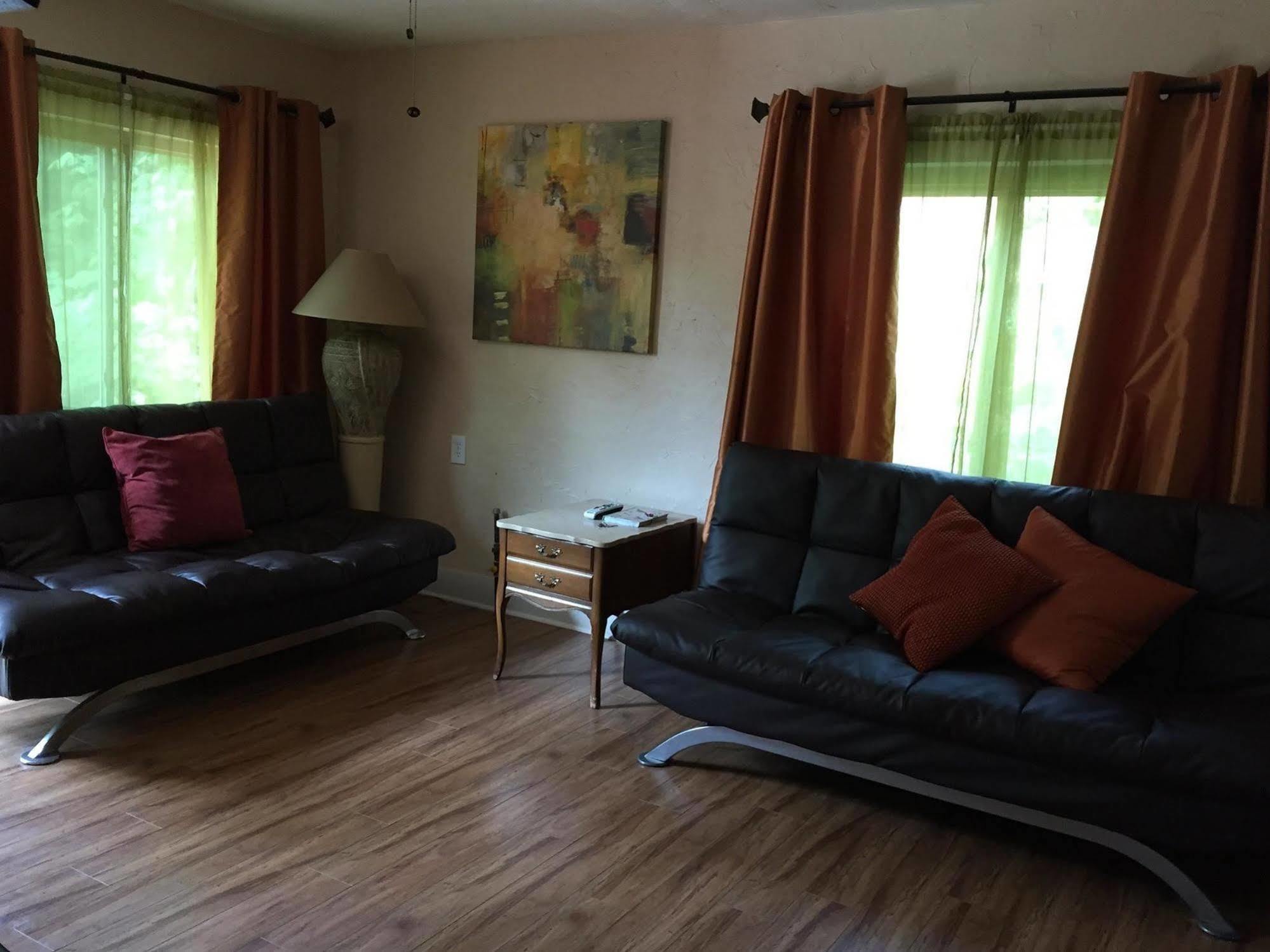 موريسون Cliff House Lodge And Hot Tub Cottages المظهر الخارجي الصورة